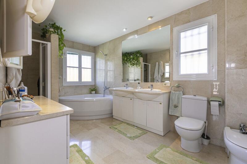 6 chambre Villa à vendre