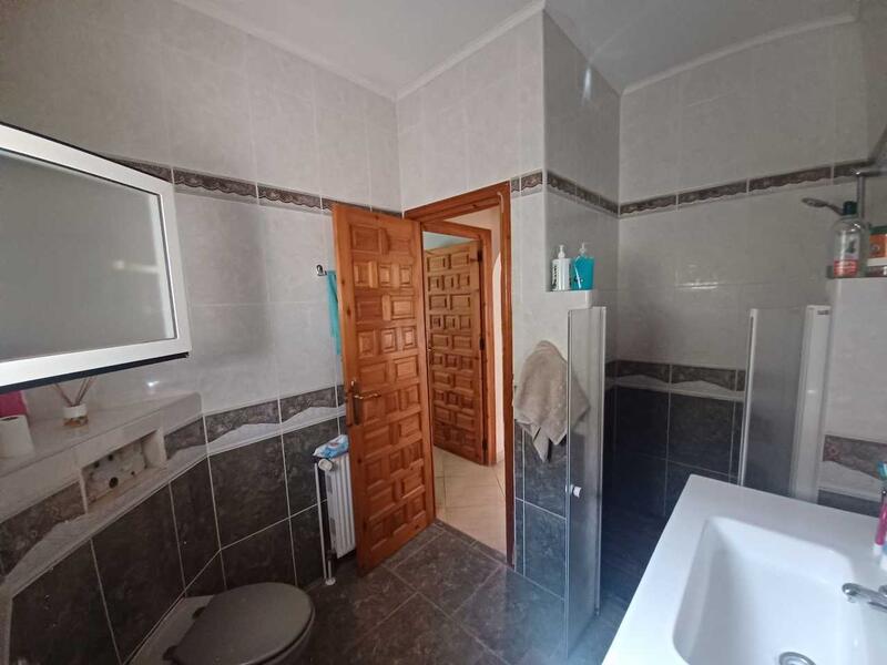 2 Cuarto Adosado en venta
