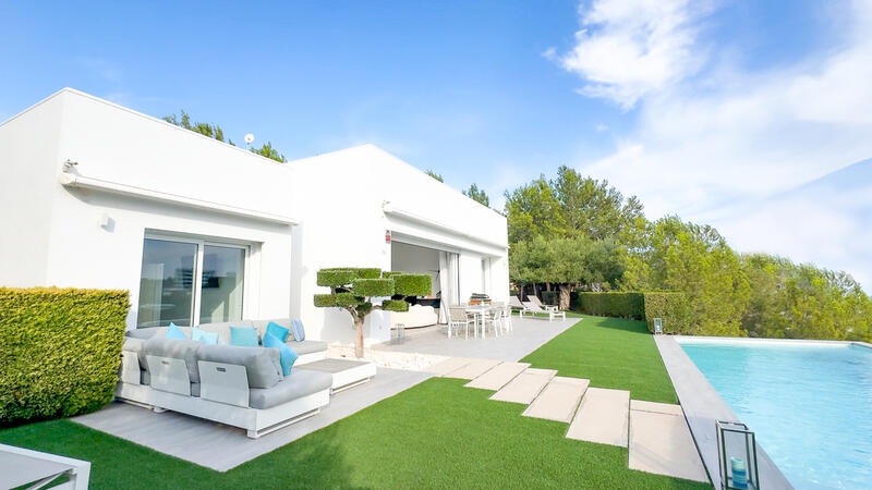 Villa til salg i Villamartin, Alicante