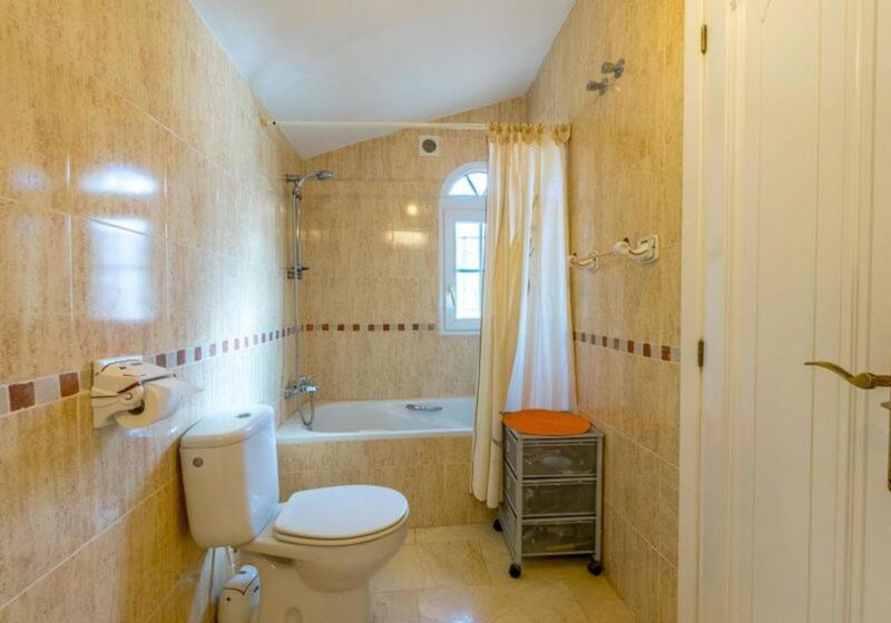 3 Schlafzimmer Landhaus zu verkaufen
