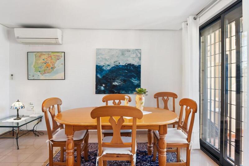 4 Schlafzimmer Stadthaus zu verkaufen