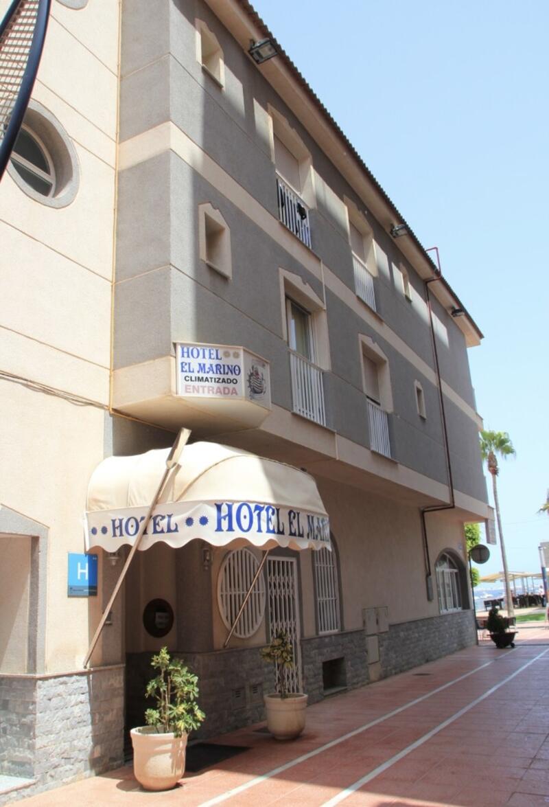 16 Cuarto Local Comercial en venta