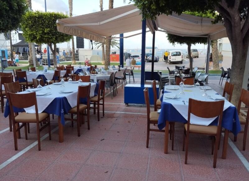 16 Cuarto Local Comercial en venta