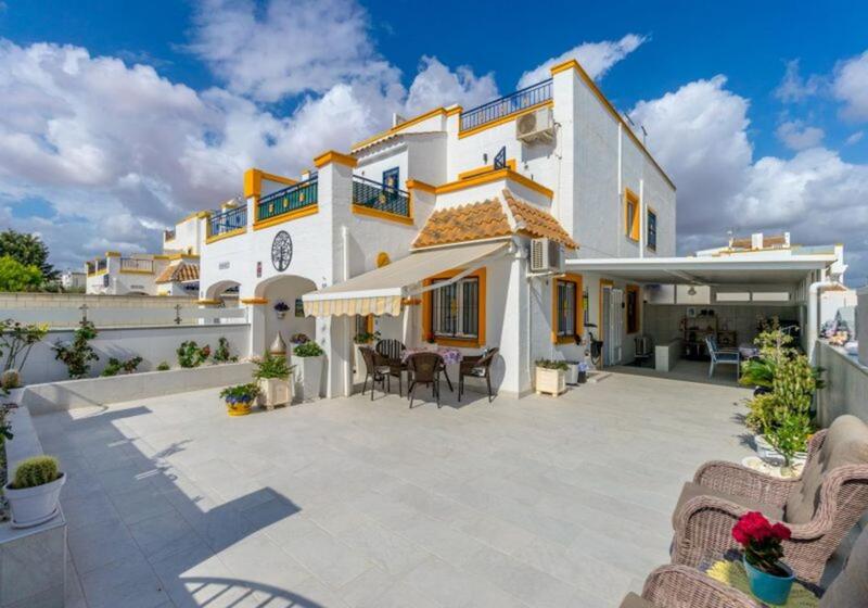 Townhouse for sale in Torrevieja, Alicante