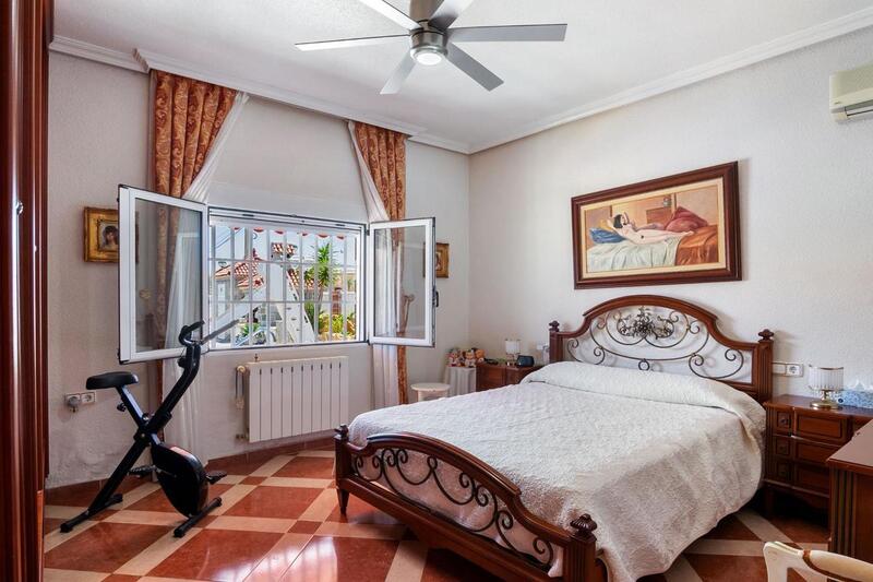 5 chambre Villa à vendre