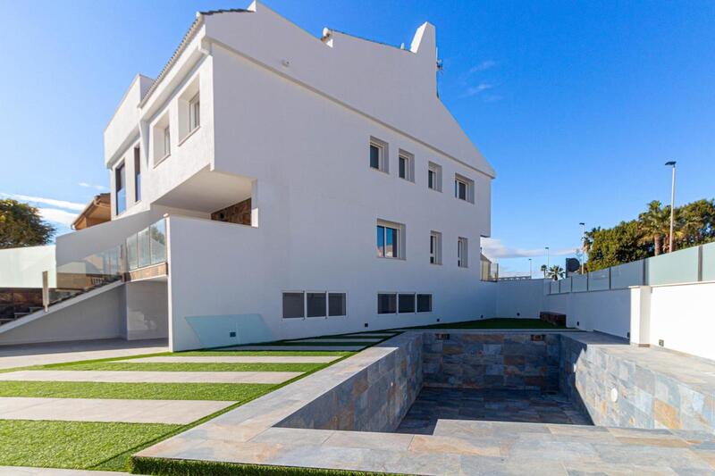 Villa til salgs i San Pedro del Pinatar, Murcia