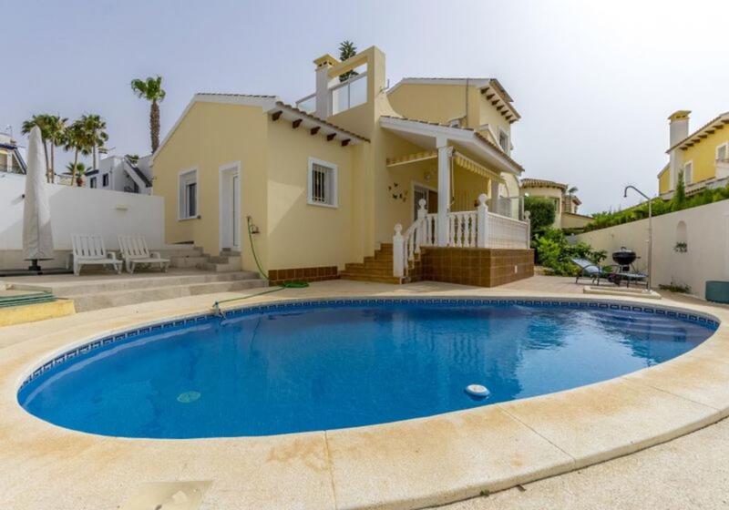 Villa till salu i Orihuela Costa, Alicante