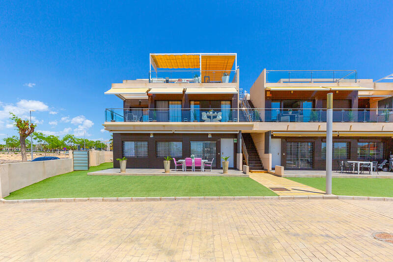 квартира продается в Pilar de la Horadada, Alicante