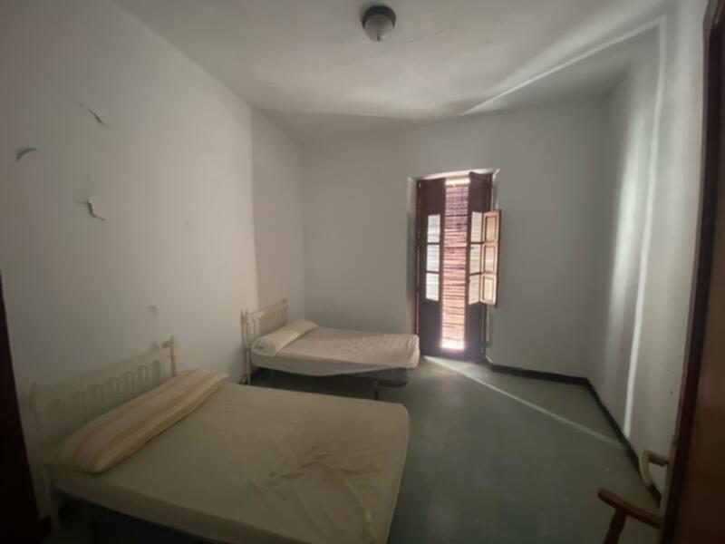 2 bedroom Townhouse for sale