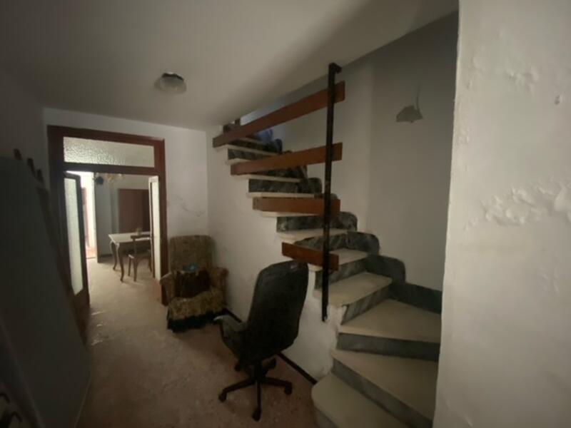 2 bedroom Townhouse for sale