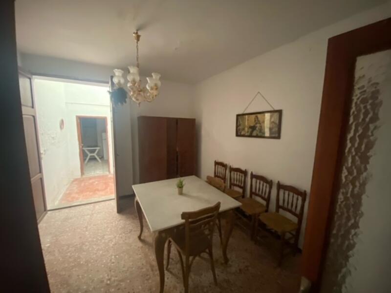 2 bedroom Townhouse for sale