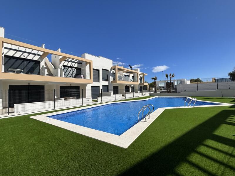Lejlighed til salg i Villamartin, Alicante