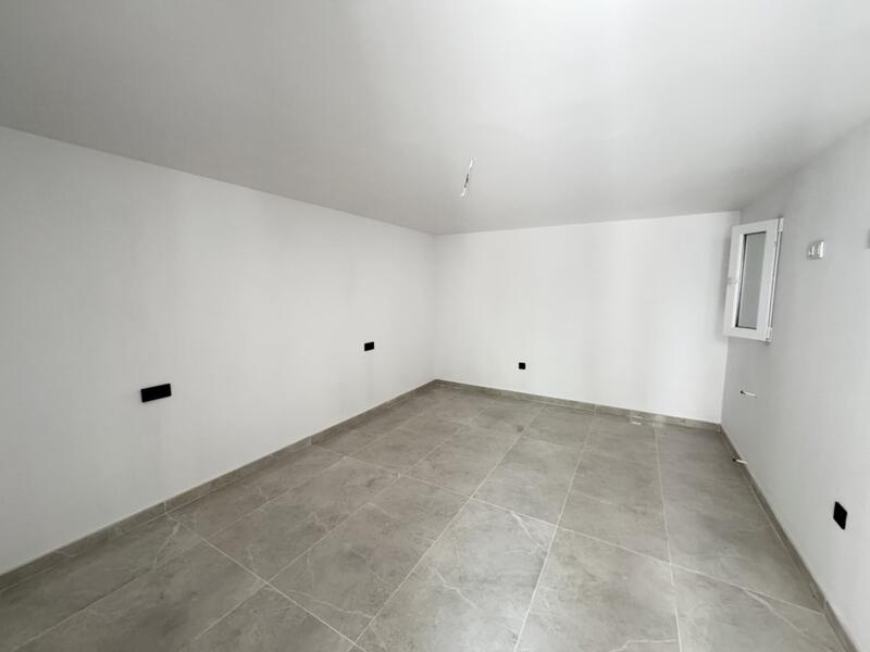 4 Cuarto Villa en venta