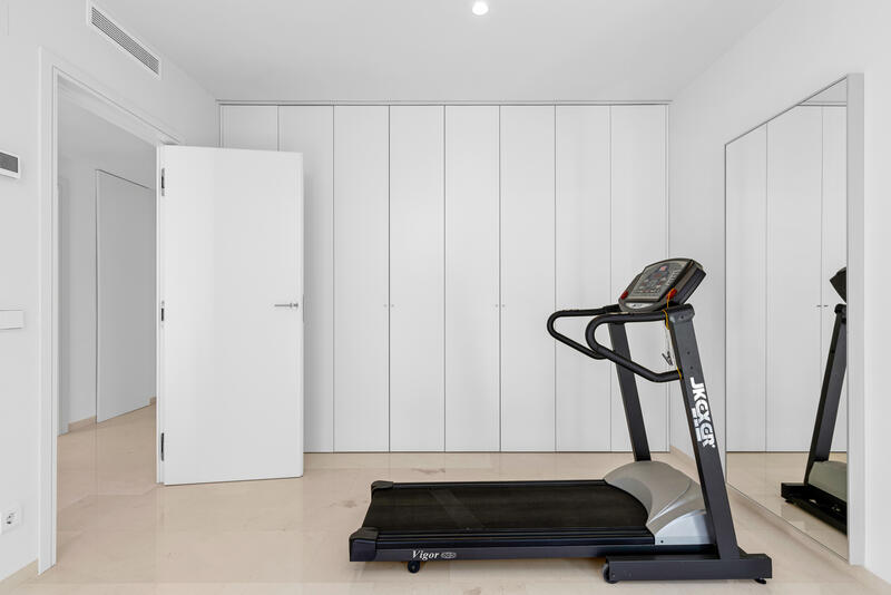 4 bedroom Apartment for sale