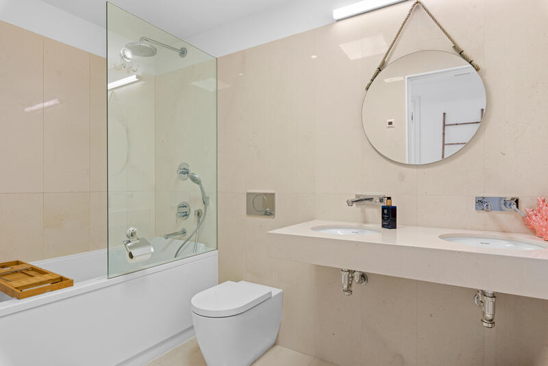 4 bedroom Apartment for sale