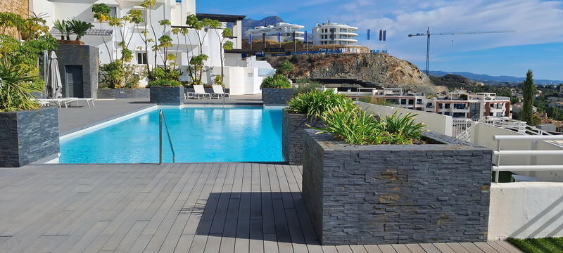3 bedroom Apartment for sale