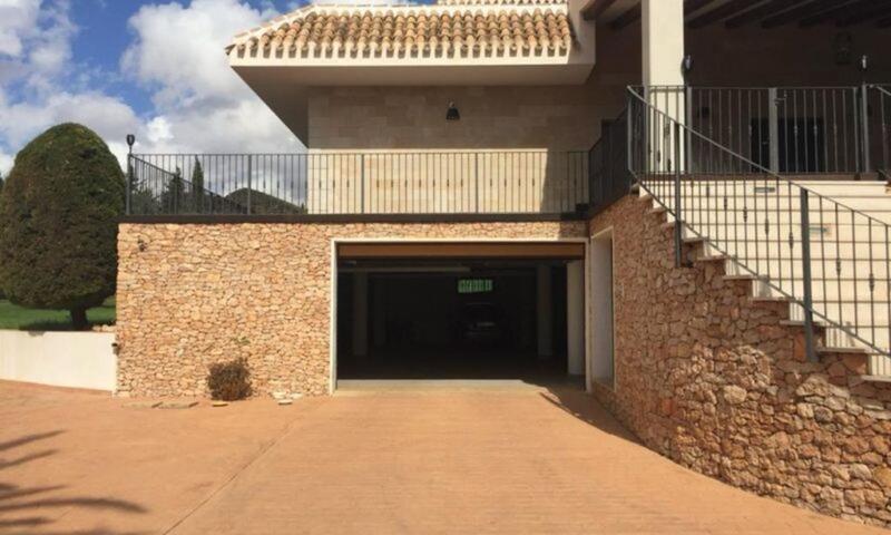4 bedroom Villa for sale