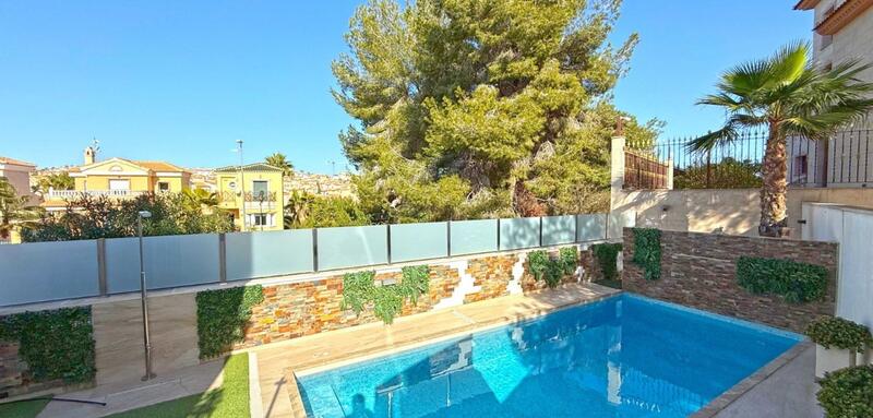 3 bedroom Villa for sale