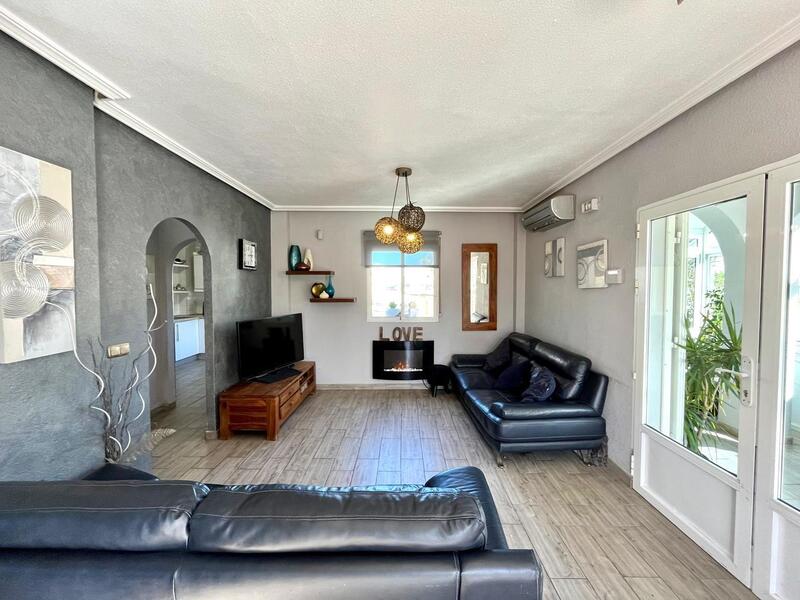 4 bedroom Villa for sale