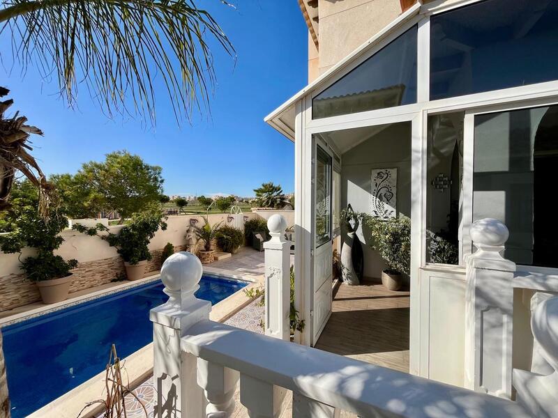 4 bedroom Villa for sale
