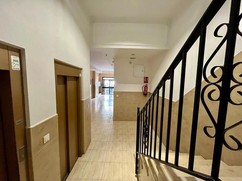 4 slaapkamer Appartement Te koop