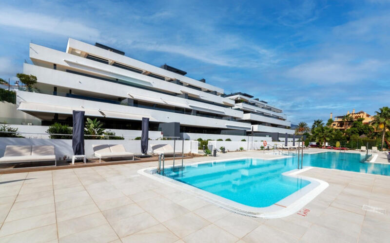 Apartment for sale in New Golden Mile, Málaga