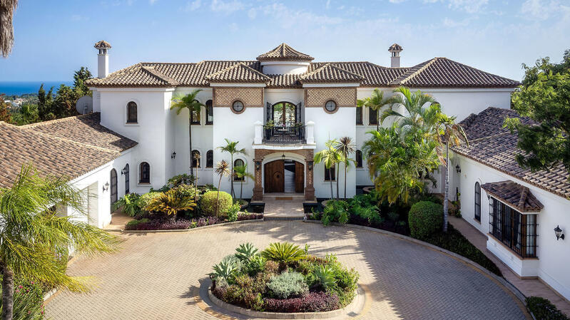 Villa til salgs i El Paraiso, Málaga
