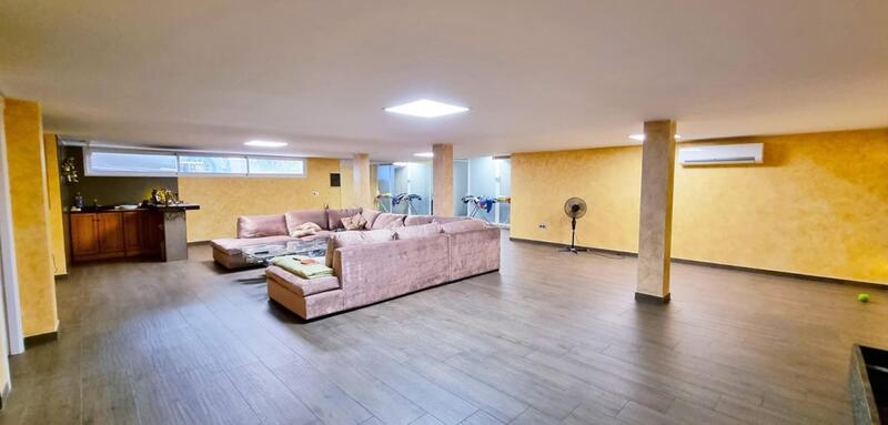 5 Schlafzimmer Villa zu verkaufen