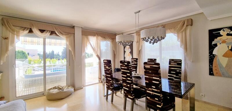 5 Schlafzimmer Villa zu verkaufen