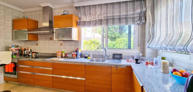 5 Schlafzimmer Villa zu verkaufen