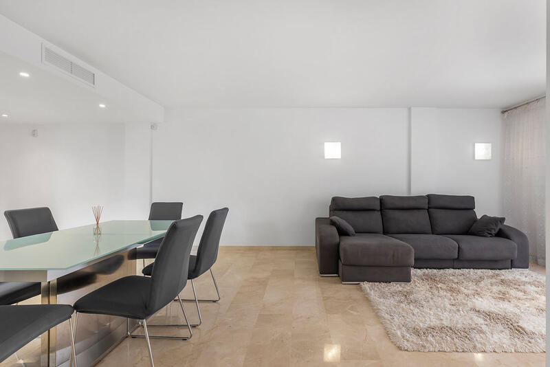 3 bedroom Apartment for sale