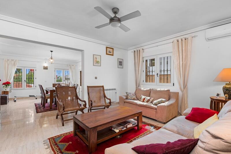 4 Schlafzimmer Villa zu verkaufen