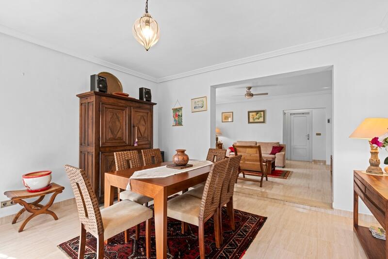4 Schlafzimmer Villa zu verkaufen