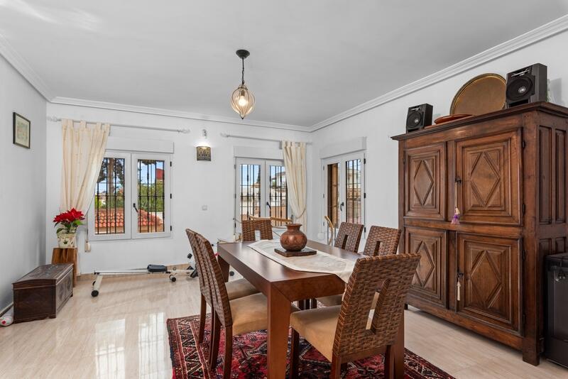 4 Schlafzimmer Villa zu verkaufen