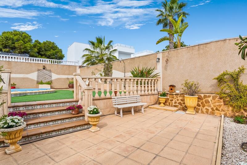 4 Schlafzimmer Villa zu verkaufen