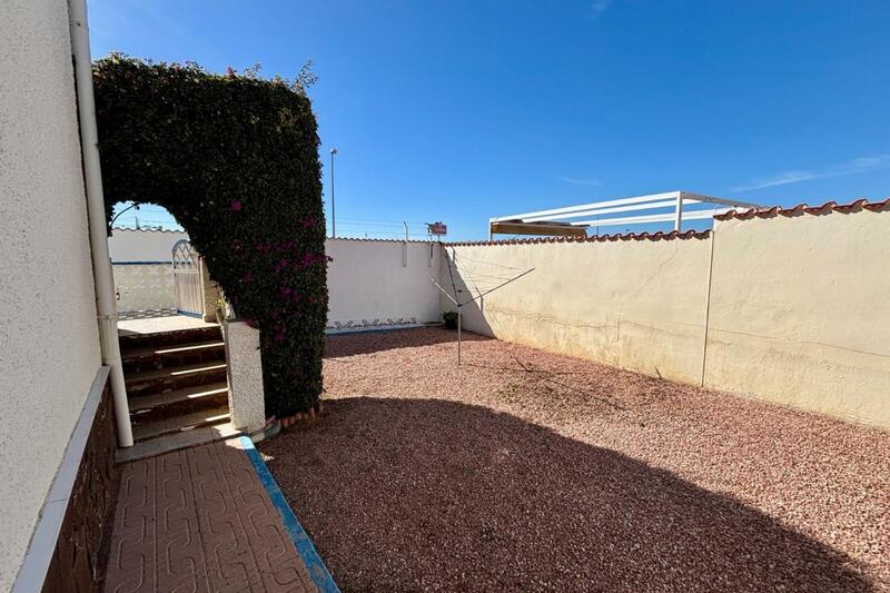 4 Cuarto Villa en venta