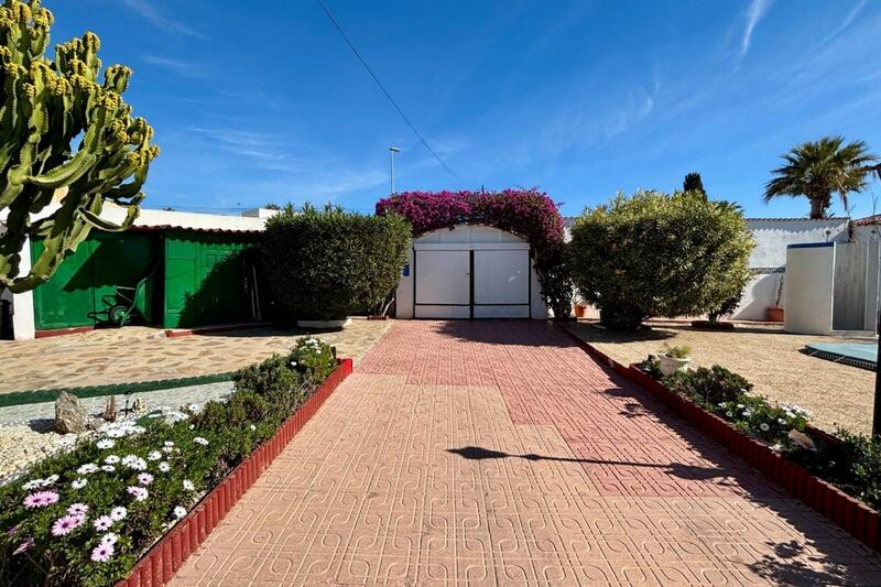 4 Cuarto Villa en venta