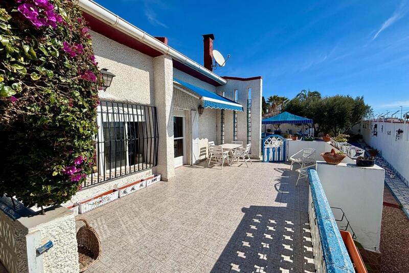 4 Cuarto Villa en venta