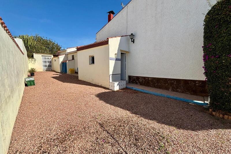4 Cuarto Villa en venta