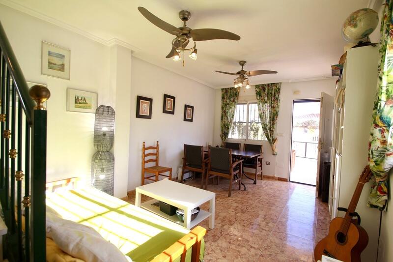 2 Cuarto Adosado en venta