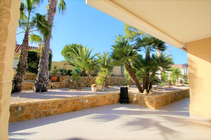 4 Cuarto Villa en venta