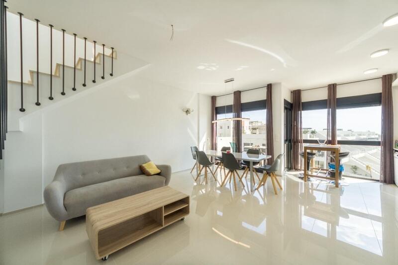 3 bedroom Apartment for sale