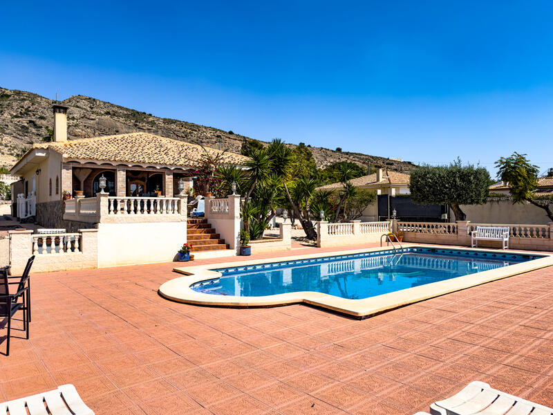3 Cuarto Villa en venta