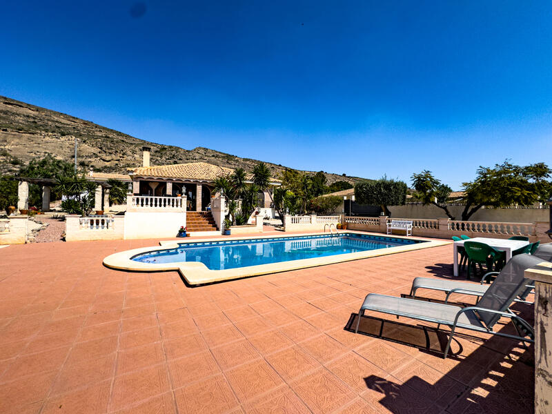 3 Cuarto Villa en venta