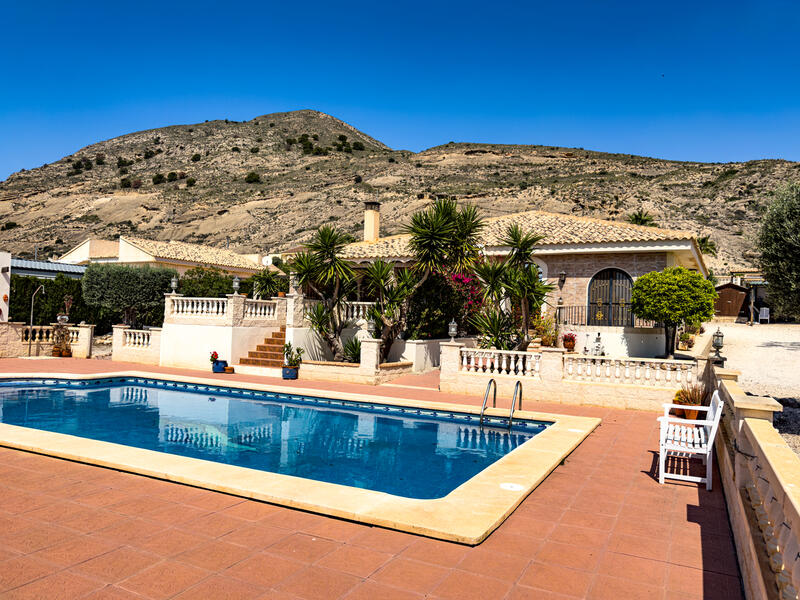 3 Cuarto Villa en venta