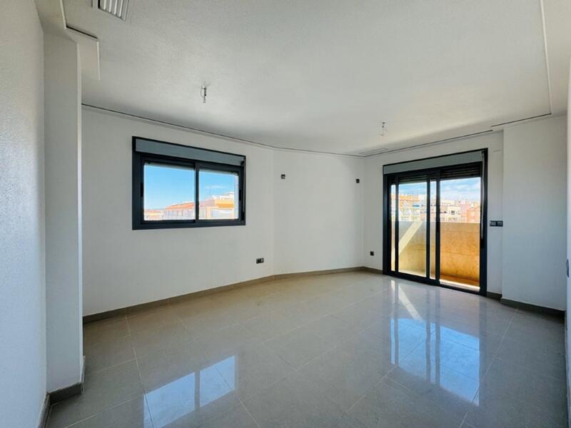 3 bedroom Apartment for sale