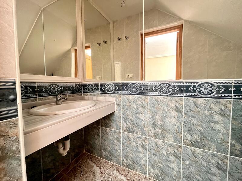 3 Schlafzimmer Stadthaus zu verkaufen