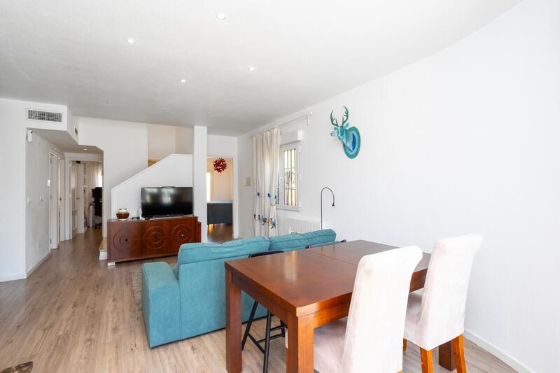 4 Schlafzimmer Villa zu verkaufen