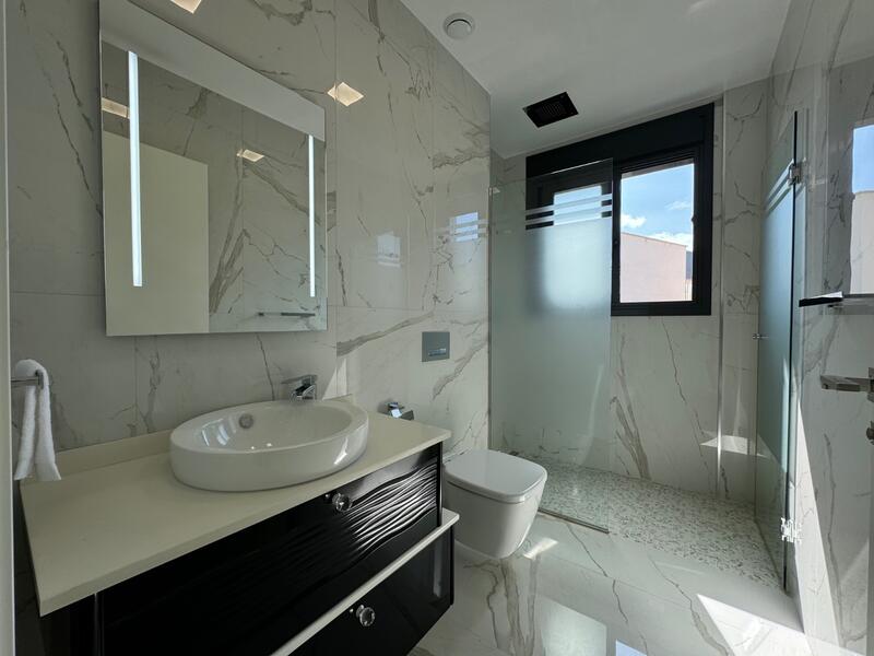 5 Cuarto Villa en venta