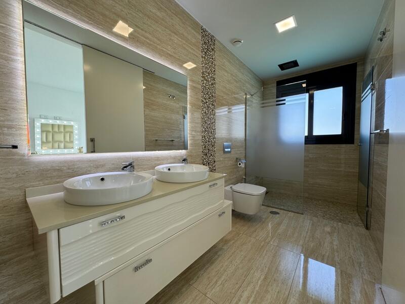 5 Cuarto Villa en venta